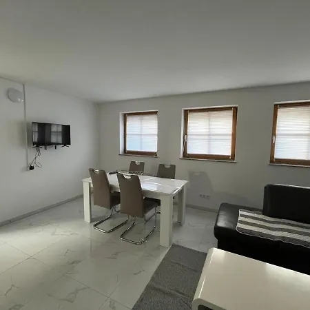 Lina's Vacation In Appartement